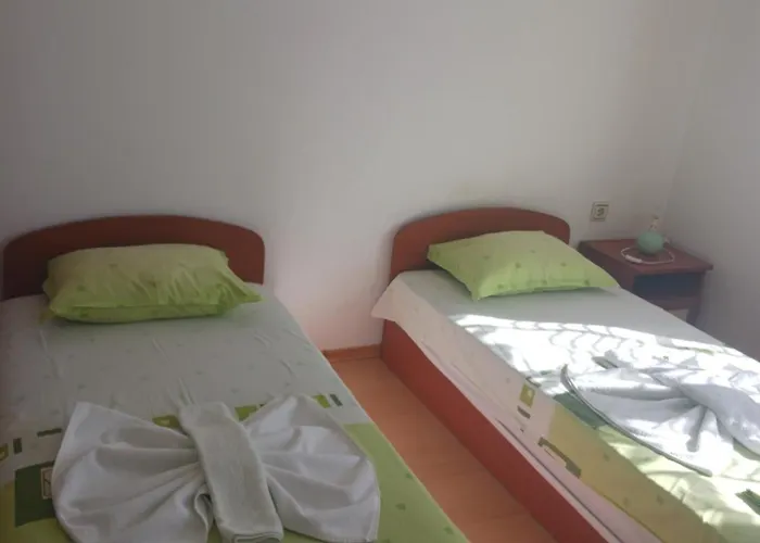 Vasilevi Konukevi 4*